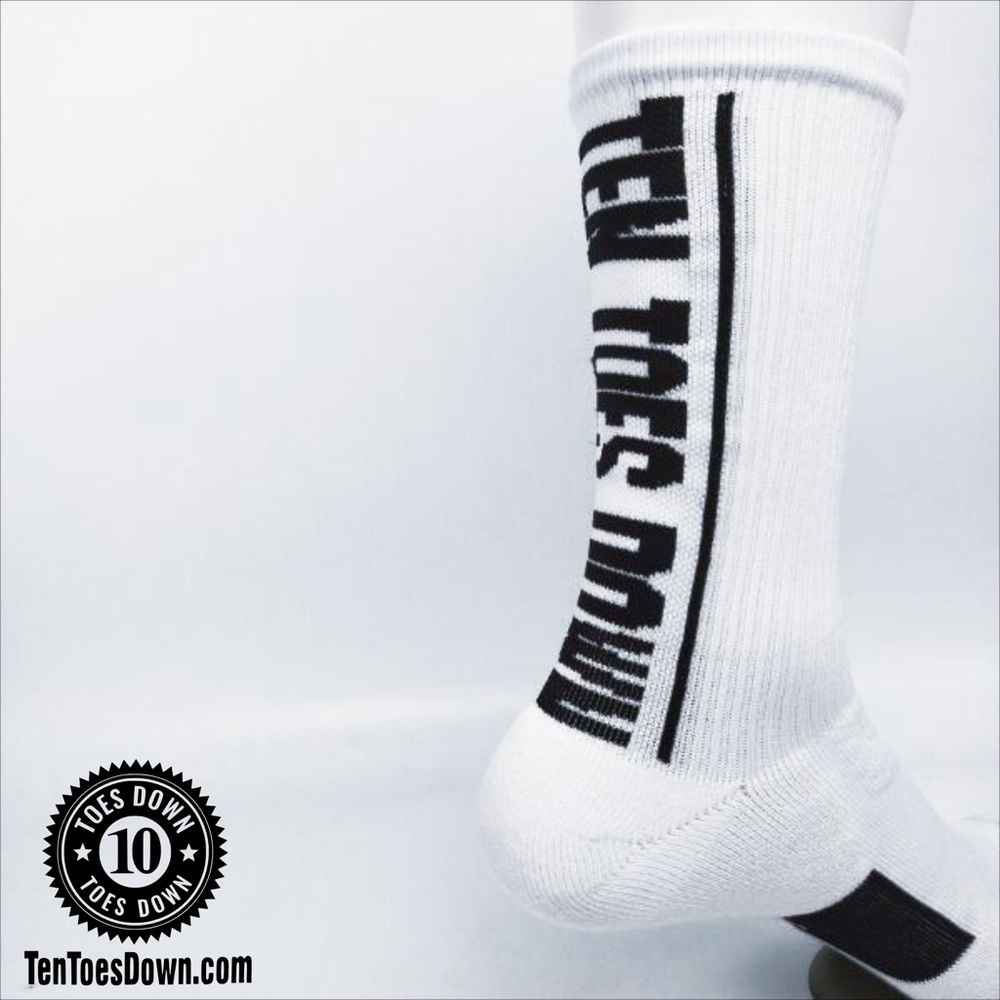 Ten Toes Down Athletic Crew Socks (2 Pack)